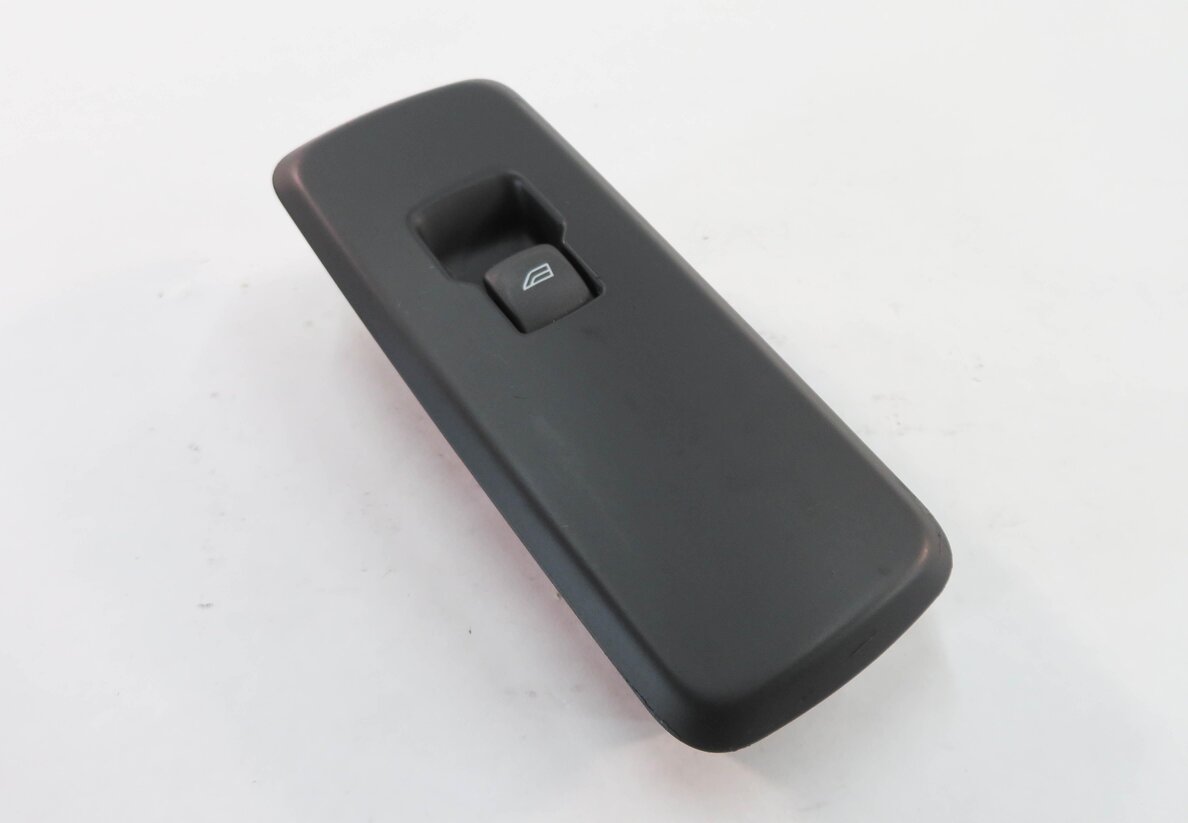 2011 RANGE ROVER SPORT (L320) RIGHT REAR DOOR POWER WINDOW SWITCH BUTTON