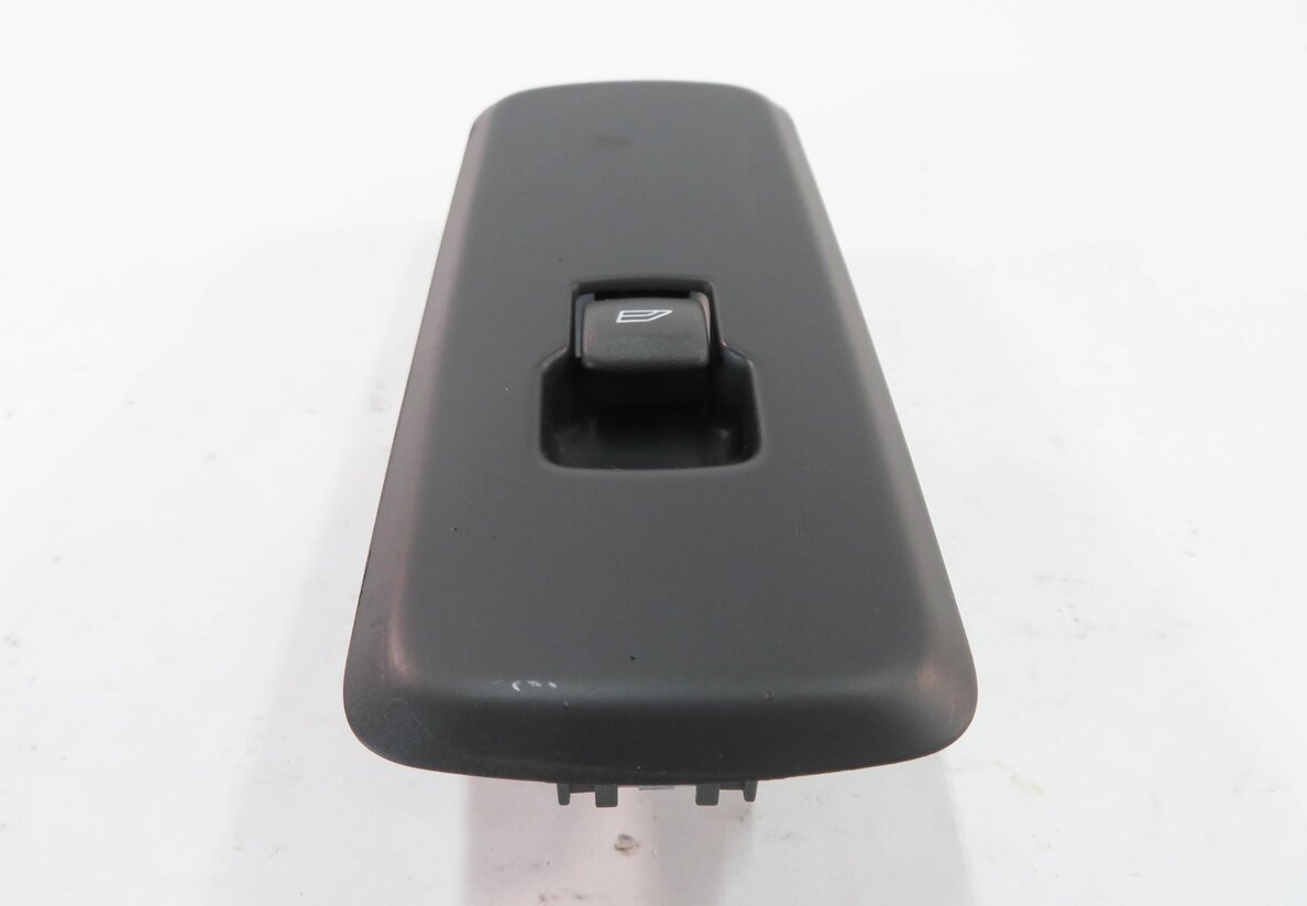 Thumbnail 5: 2011 RANGE ROVER SPORT (L320) RIGHT REAR DOOR POWER WINDOW SWITCH BUTTON