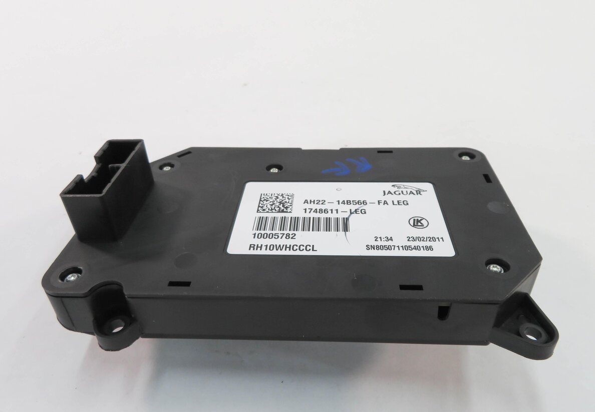 Thumbnail 6: 2011 RANGE ROVER SPORT (L320) RIGHT FRONT PASSENGER SEAT ADJUSTMENT SWITCH