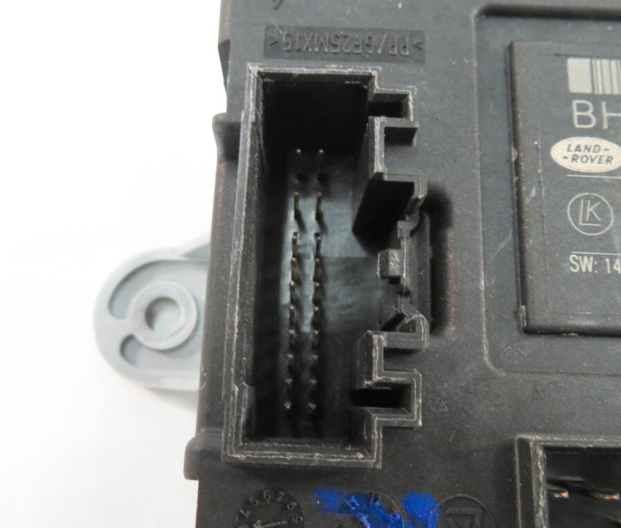Thumbnail 8: 2010-2013 RANGE ROVER SPORT (L320) RIGHT FRONT PASSENGER DOOR CONTROL MODULE