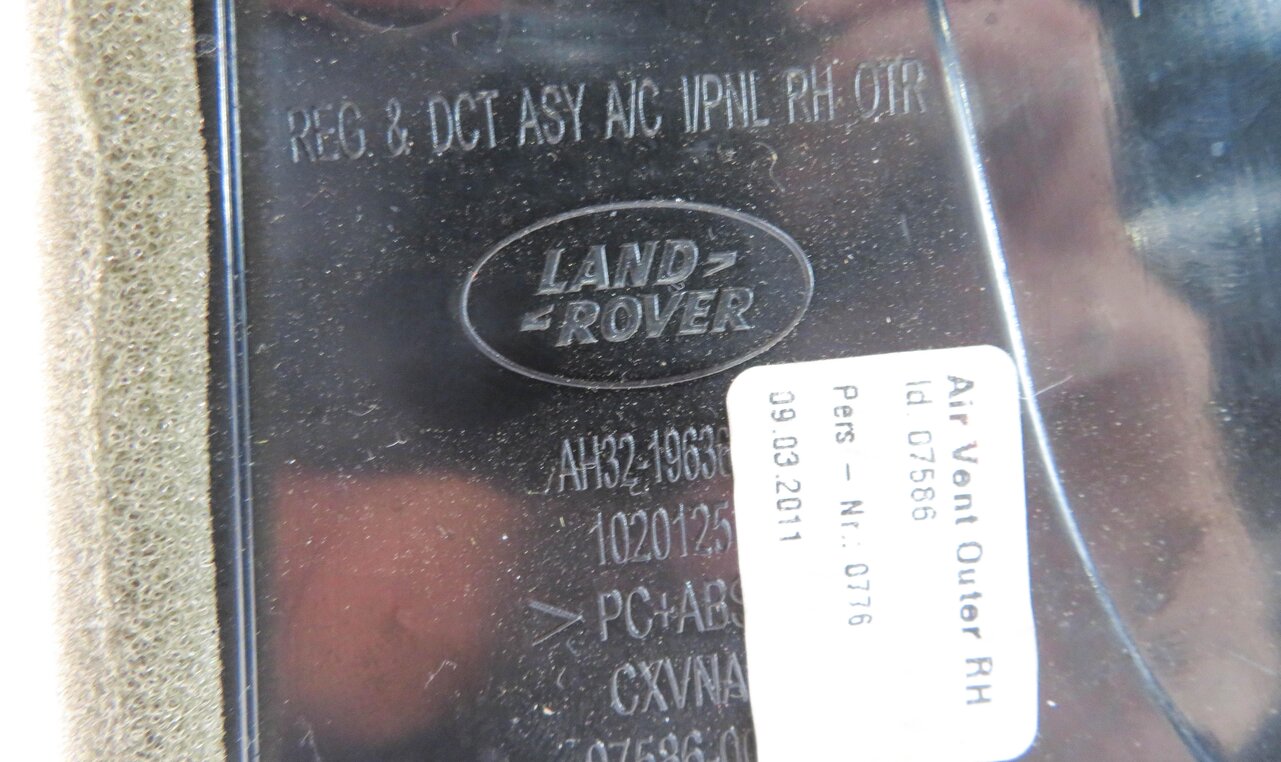 Thumbnail 10: 2011 RANGE ROVER SPORT (L320) RIGHT PASSENGER DASH HEATER A/C AIR VENT