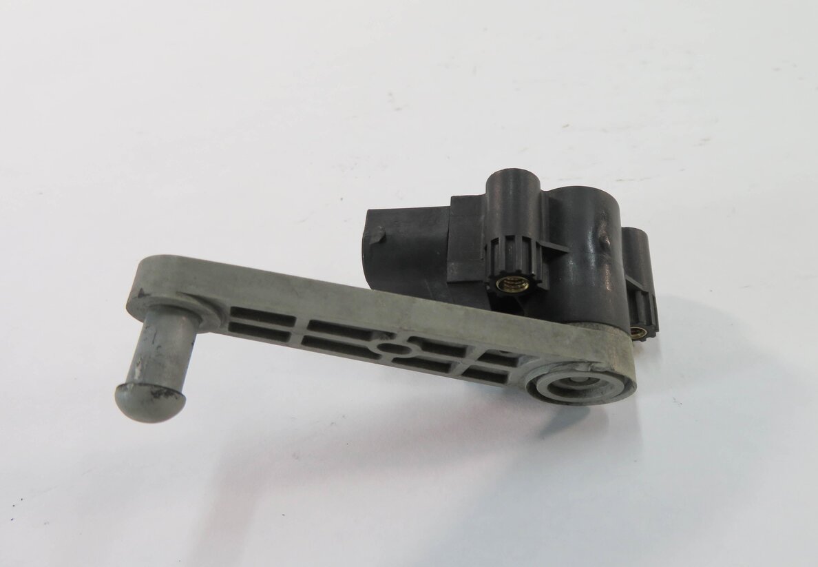 Thumbnail 4: 2011 RANGE ROVER SPORT (L320) LEFT FRONT DRIVER SUSPENSION HEIGHT LEVEL SENSOR