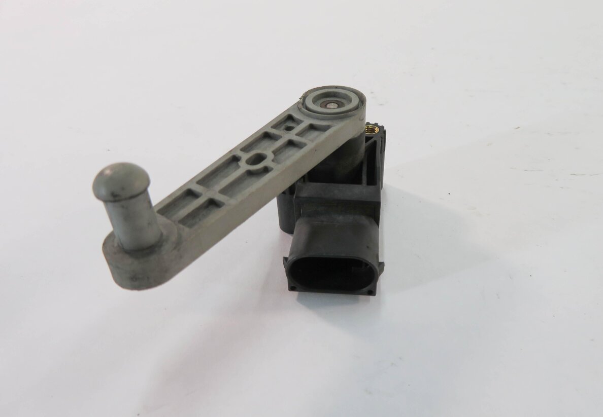 Thumbnail 9: 2011 RANGE ROVER SPORT (L320) LEFT FRONT DRIVER SUSPENSION HEIGHT LEVEL SENSOR