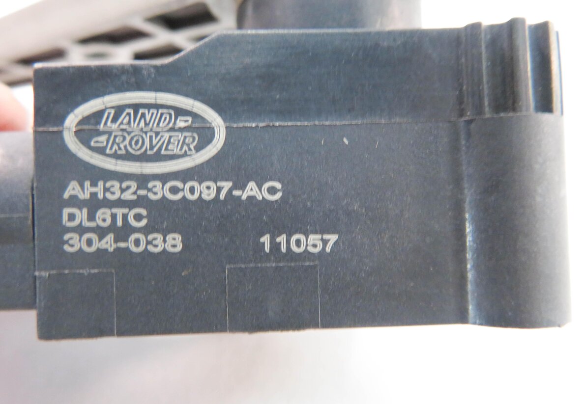 Thumbnail 10: 2011 RANGE ROVER SPORT (L320) RIGHT FRONT SUSPENSION HEIGHT LEVEL SENSOR