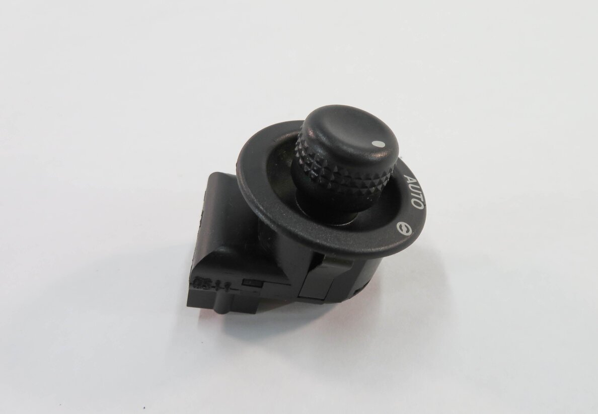 Thumbnail 3: 2011 RANGE ROVER SPORT (L320) STEERING COLUMN ADJUSTMENT SWITCH