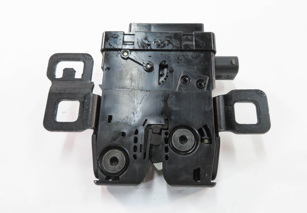 Thumbnail 6: 2011 RANGE ROVER SPORT (L320) REAR UPPER TRUNK LOCK LATCH ACTUATOR