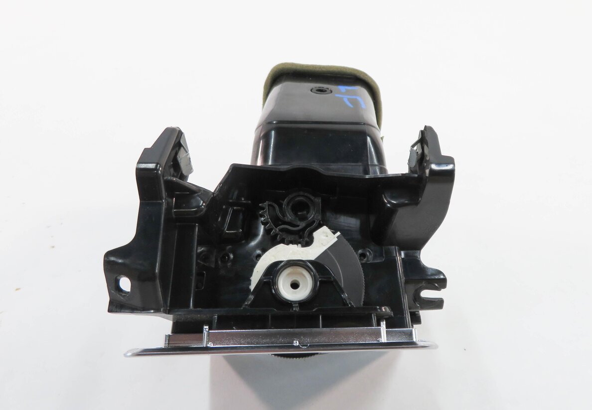 Thumbnail 6: 2011 RANGE ROVER SPORT (L320) LEFT DRIVER DASH HEATER A/C AIR VENT