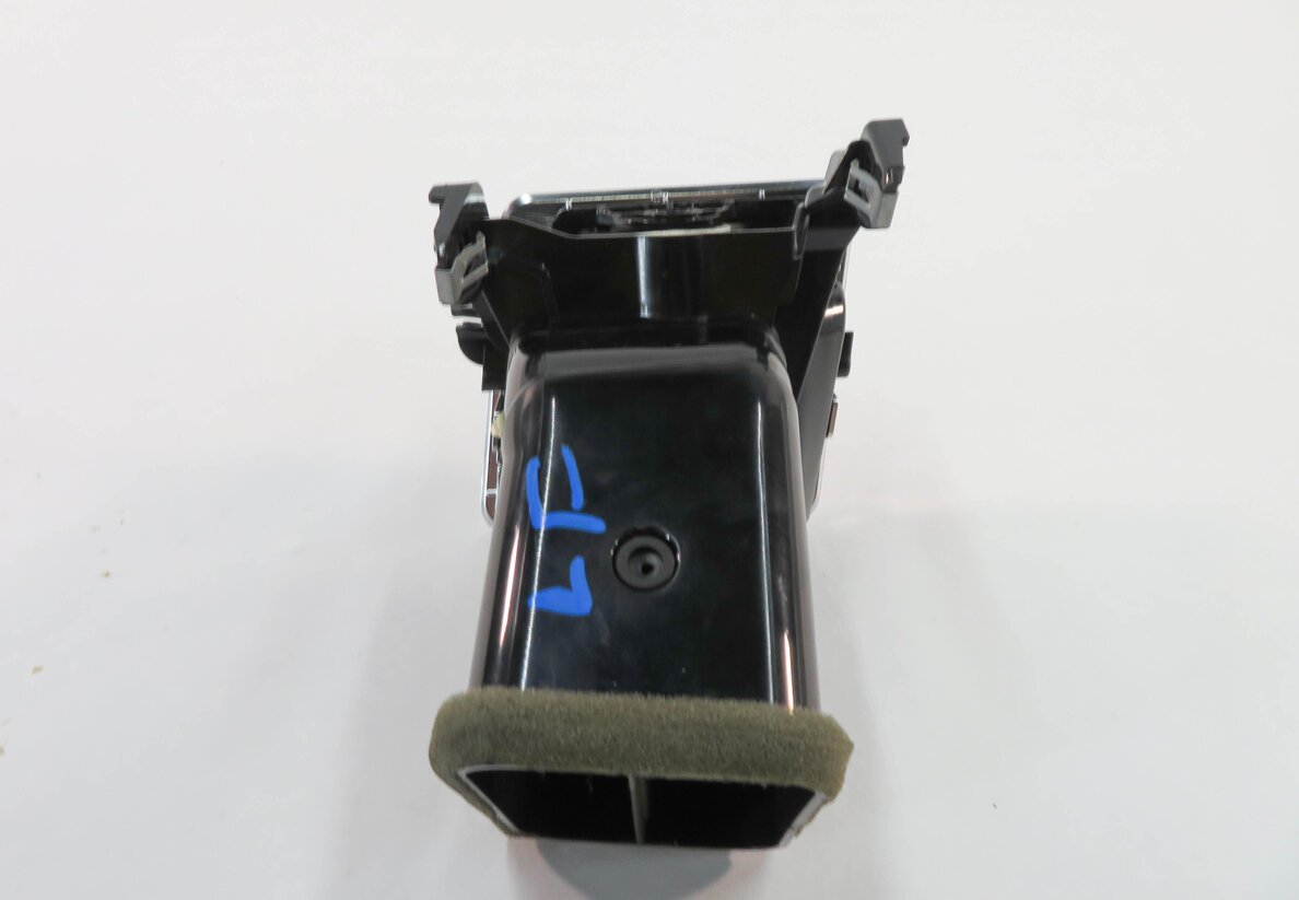 Thumbnail 8: 2011 RANGE ROVER SPORT (L320) LEFT DRIVER DASH HEATER A/C AIR VENT