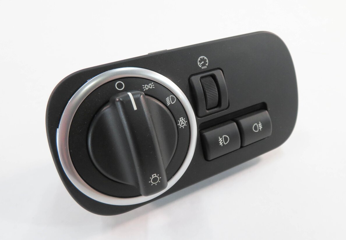 2011 RANGE ROVER SPORT (L320) HEADLIGHT SWITCH