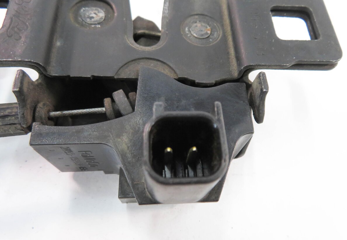 Thumbnail 8: 2011 RANGE ROVER SPORT (L320) FRONT LEFT & RIGHT LOWER HOOD LOCK LATCH SET-2