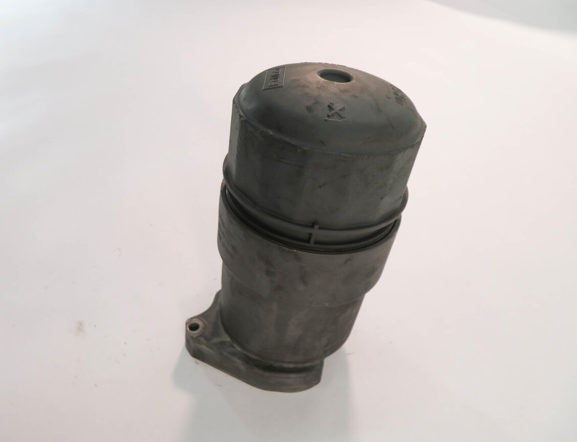 Thumbnail 4: 2011 RANGE ROVER SPORT (L320) 5.0L AJ133 V8 ENGINE - OIL FILTER HOUSING w/ CAP
