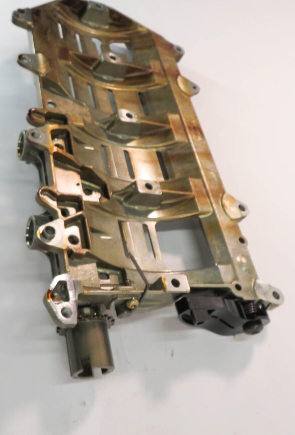 Thumbnail 3: 2011 RANGE ROVER SPORT (L320) 5.0L AJ133 V8 ENGINE - OIL PAN BAFFLE TRAY