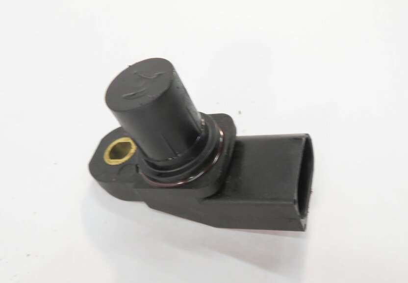 Thumbnail 3: 2011 BMW 335i (E90) 3.0L M57Y DIESEL ENGINE - CAMSHAFT CAM POSITION ANGLE SENSOR