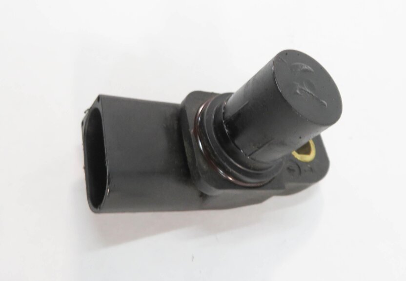 Thumbnail 4: 2011 BMW 335i (E90) 3.0L M57Y DIESEL ENGINE - CAMSHAFT CAM POSITION ANGLE SENSOR