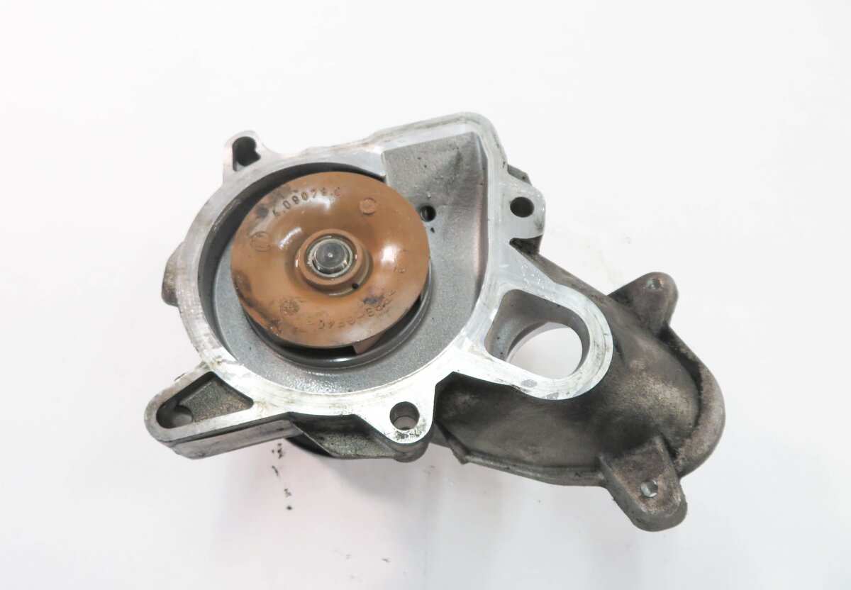 Thumbnail 6: 2009-2013 BMW 335D X5 (E90 E70) 3.0L M57Y DIESEL ENGINE - MECHANICAL WATER PUMP