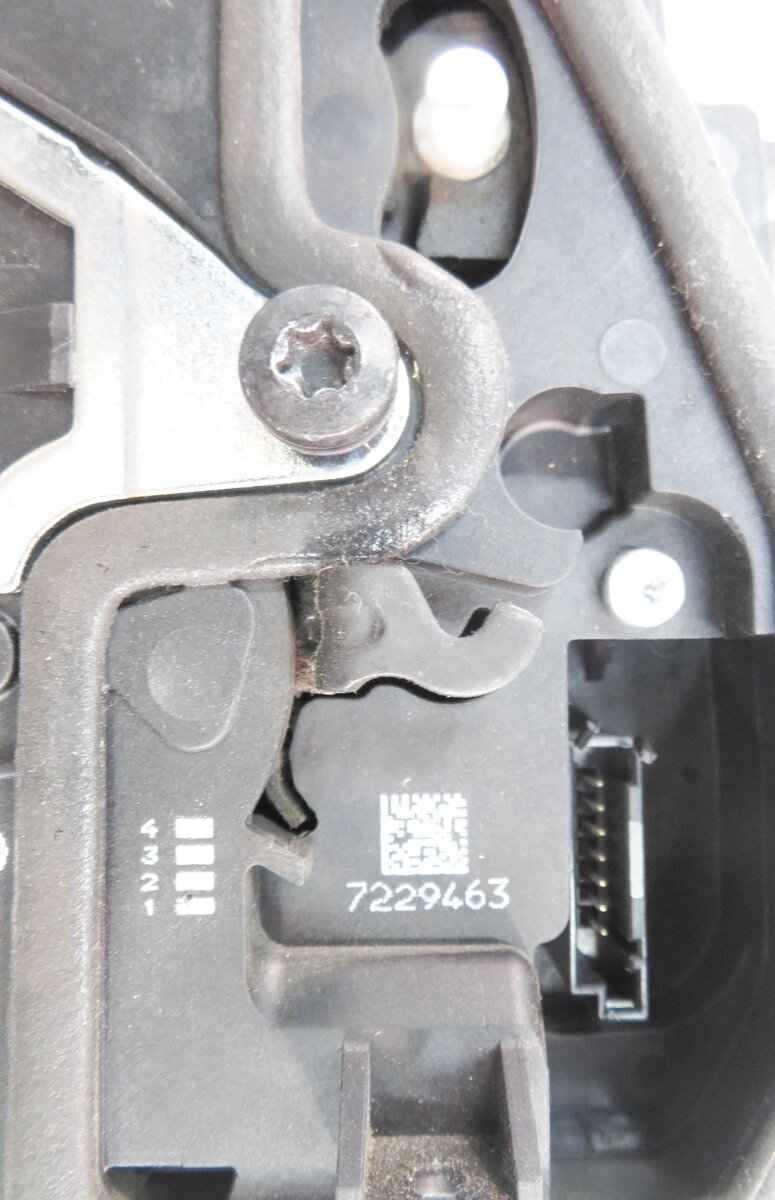 Thumbnail 5: 2009-2018 BMW 1/2/3/4/5/7/X1 X3 X4 (E87 E90 F01 F10) LEFT DRIVER DOOR LOCK LATCH