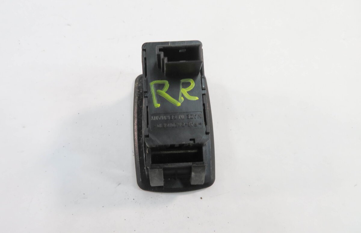 Thumbnail 5: 2011 BMW 335i (E90) FRONT / REAR - PASSENGER DOOR WINDOW SWITCH BUTTON (BLACK)