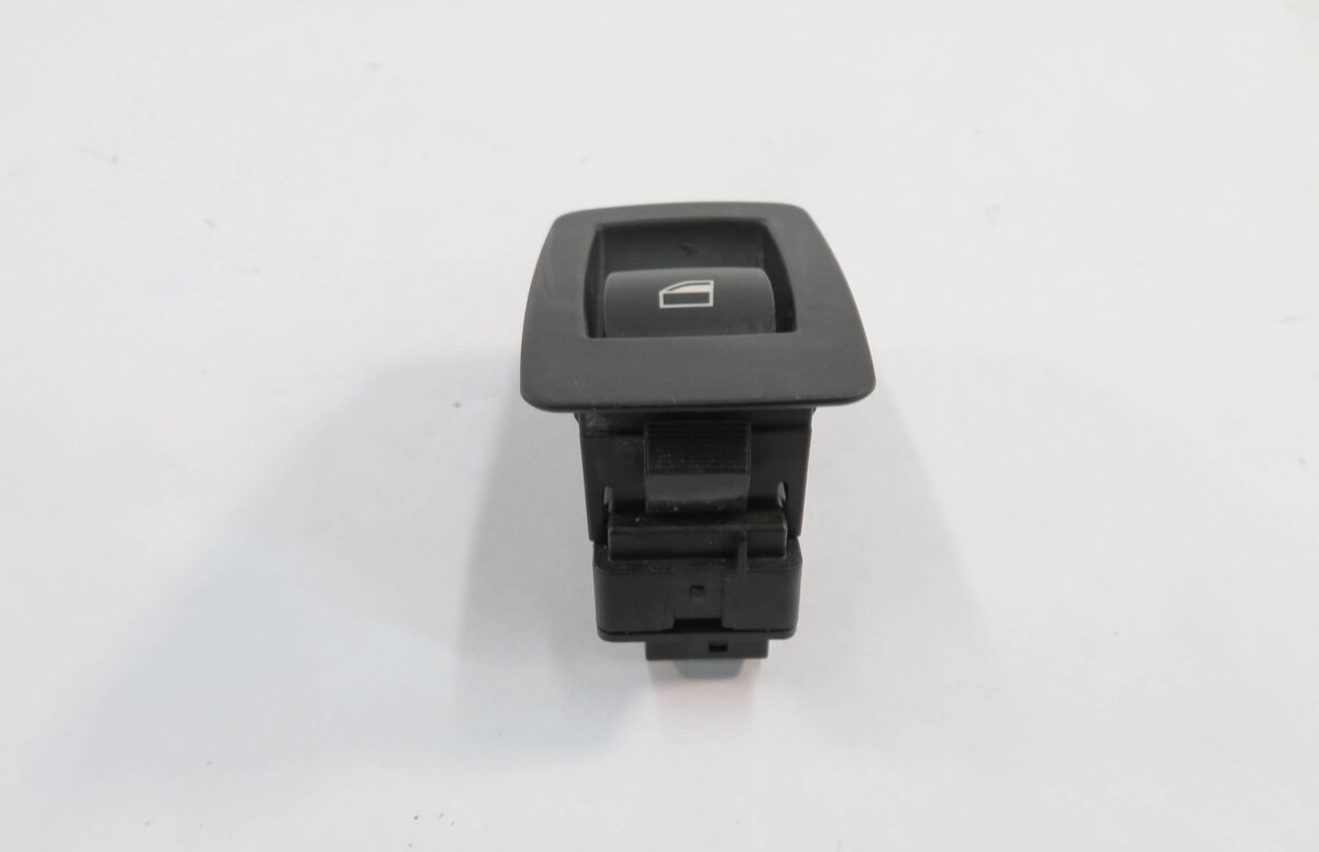 Thumbnail 4: 2011 BMW 335i (E90) FRONT / REAR - PASSENGER DOOR WINDOW SWITCH BUTTON (BLACK)