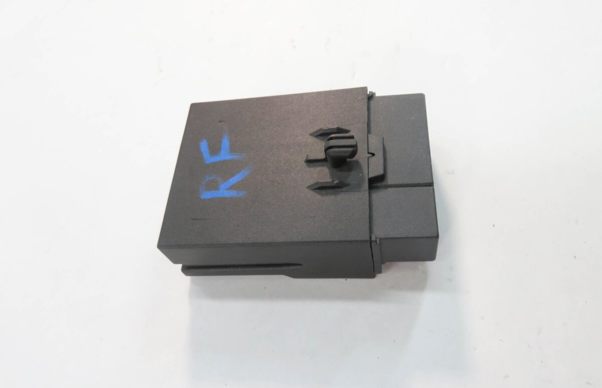 Thumbnail 2: 2007-2010 BMW 328i 335i M3 X5 Z4 (E87 E70 E71 E90 E89) FRONT SEAT MODULE w/o MEM