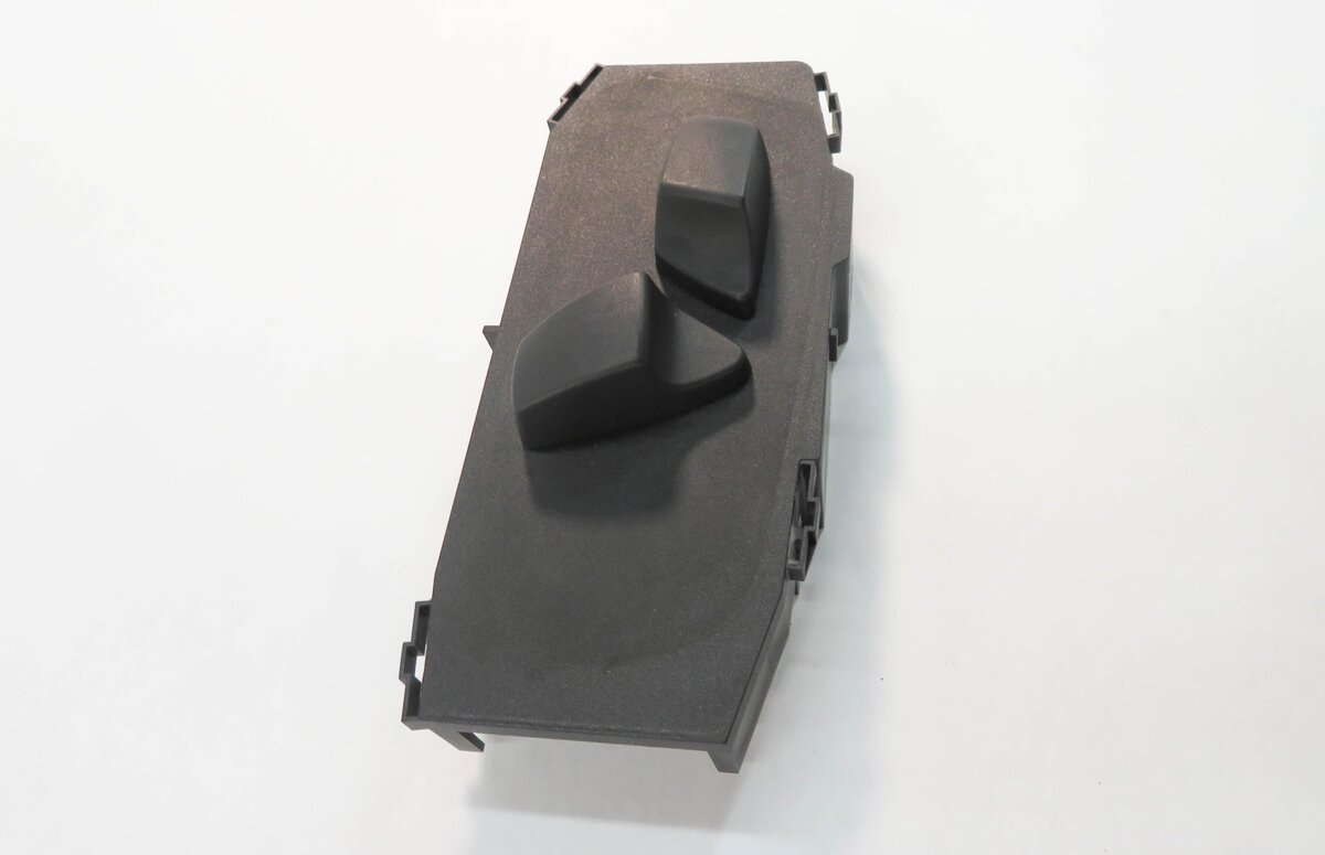 Thumbnail 2: 2011 BMW 335i (E90) RIGHT FRONT PASSENGER POWER SEAT ADJUSTMENT SWITCH