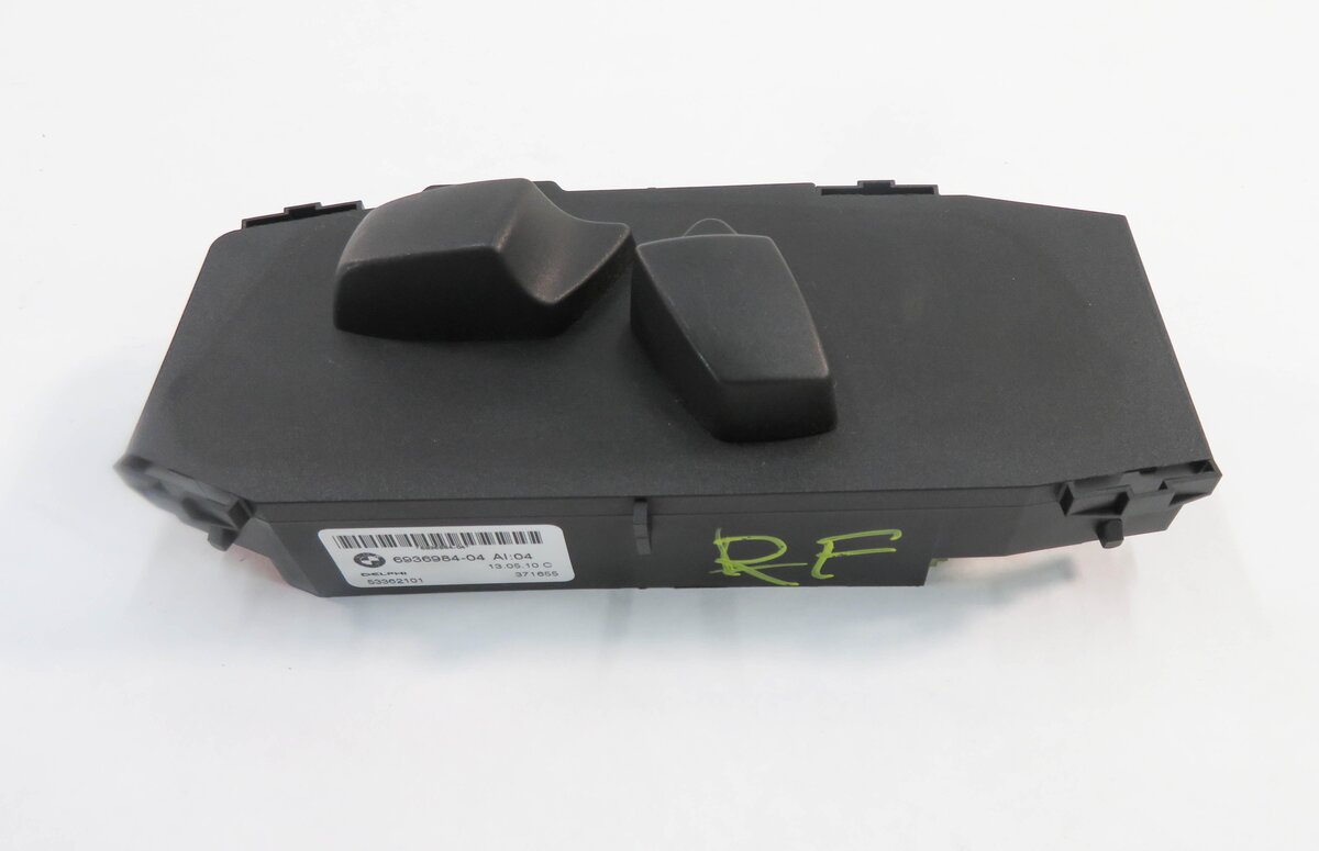 Thumbnail 4: 2011 BMW 335i (E90) RIGHT FRONT PASSENGER POWER SEAT ADJUSTMENT SWITCH