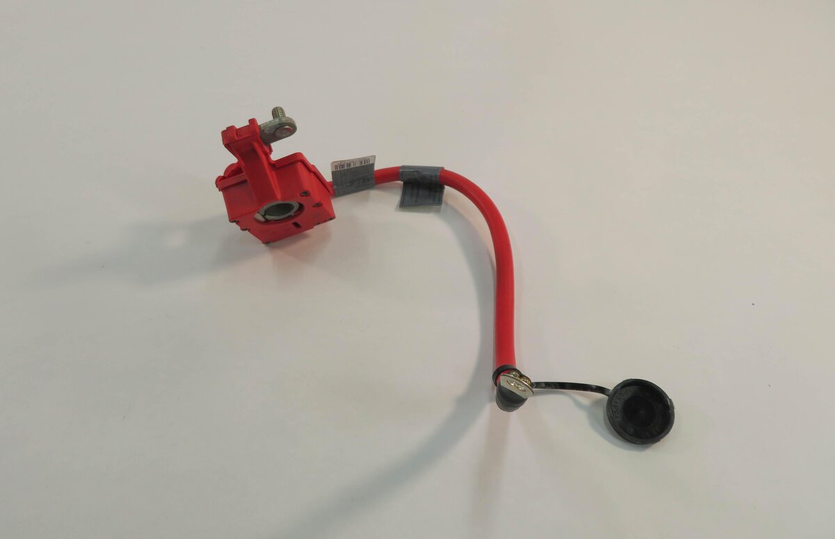 Thumbnail 4: 2011 BMW 335i (E90) POSITIVE BATTERY CABLE SRS