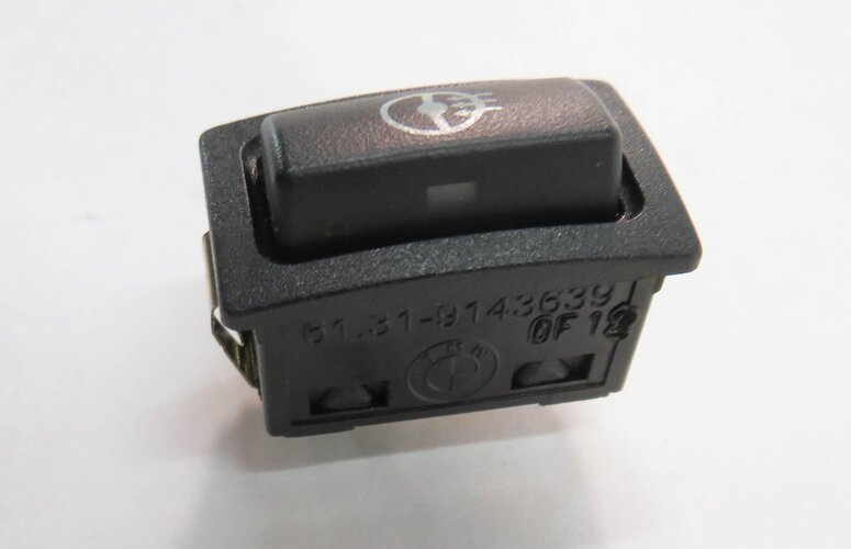 Thumbnail 2: 2011 BMW 335i (E90) HEATED STEERING SWITCH BUTTON