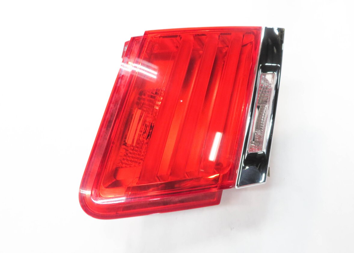 Thumbnail 3: 09-12 BMW 740i 750i 760i B7 (F01) LEFT SIDE REAR TRUNK LID TAILLIGHT LIGHT LAMP