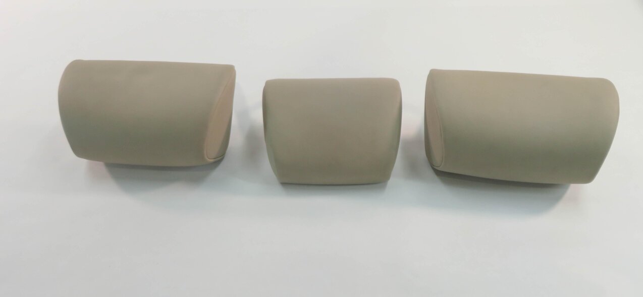 Thumbnail 4: 2009 BMW 750i (F01) REAR - LEFT / CENTER / RIGHT - HEADREST SET (OYSTER LEATHER)
