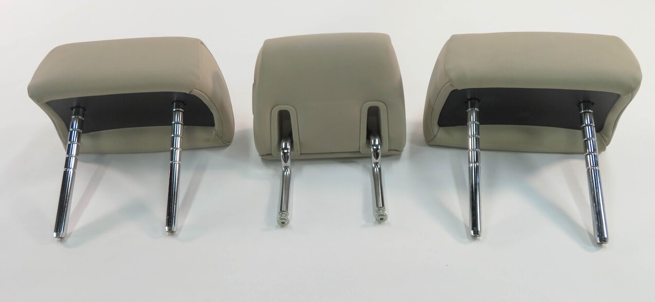 Thumbnail 5: 2009 BMW 750i (F01) REAR - LEFT / CENTER / RIGHT - HEADREST SET (OYSTER LEATHER)