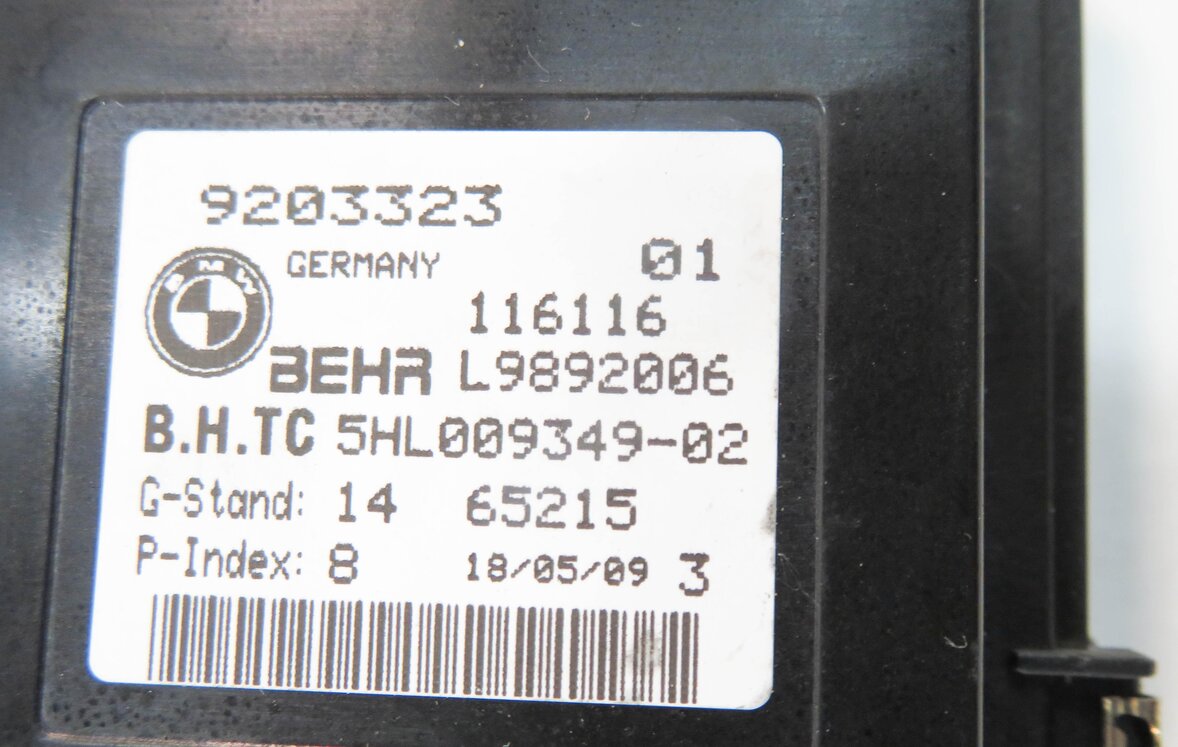 Thumbnail 6: 2009 BMW 750i (F01) FRONT HEATER A/C BLOWER FAN MOTOR SPEED RESISTOR