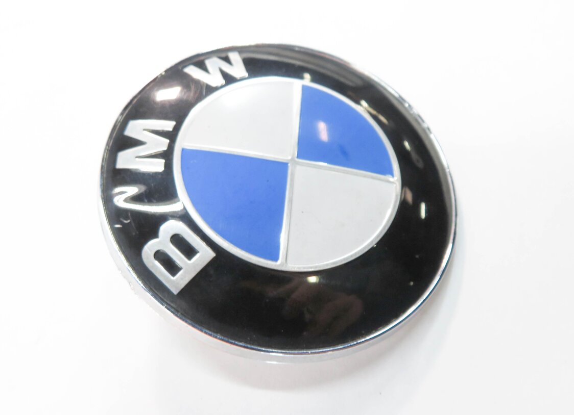 Thumbnail 2: 2009 BMW 750i (F01) FRONT EMBLEM LOGO BADGE NAME PLATE SYMBOL