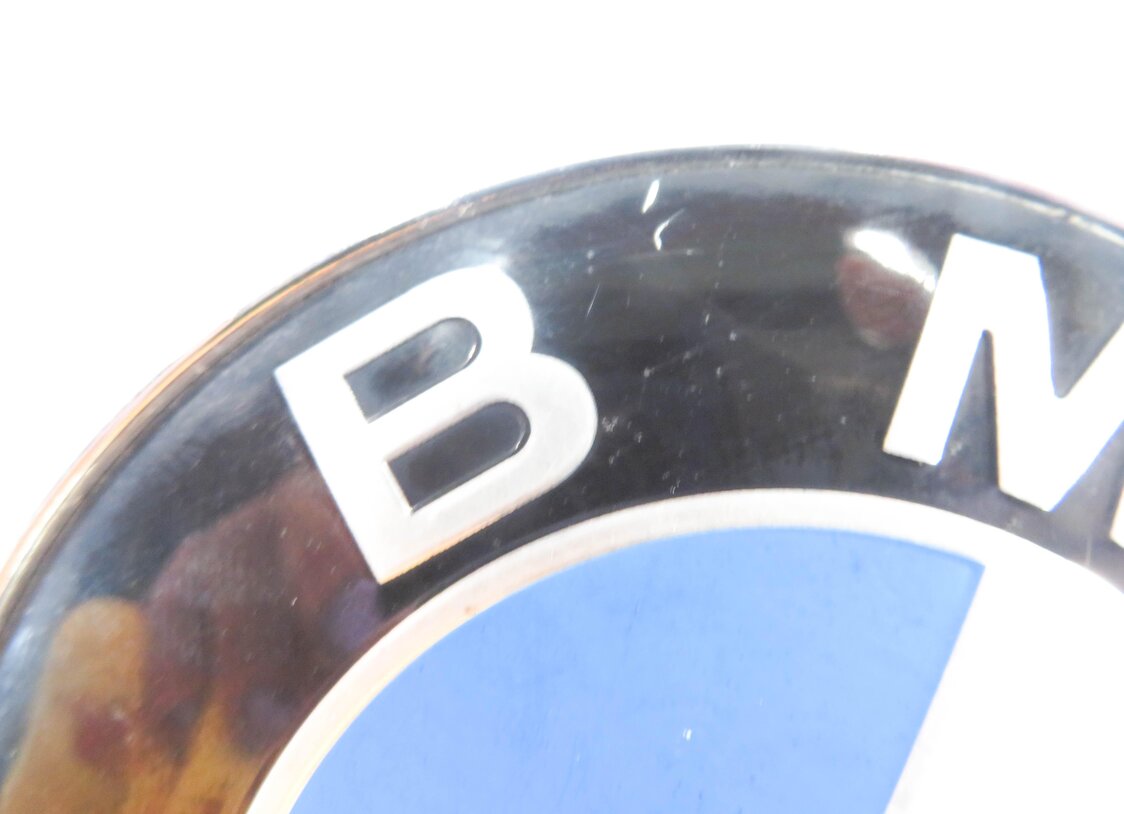Thumbnail 5: 2009 BMW 750i (F01) FRONT EMBLEM LOGO BADGE NAME PLATE SYMBOL