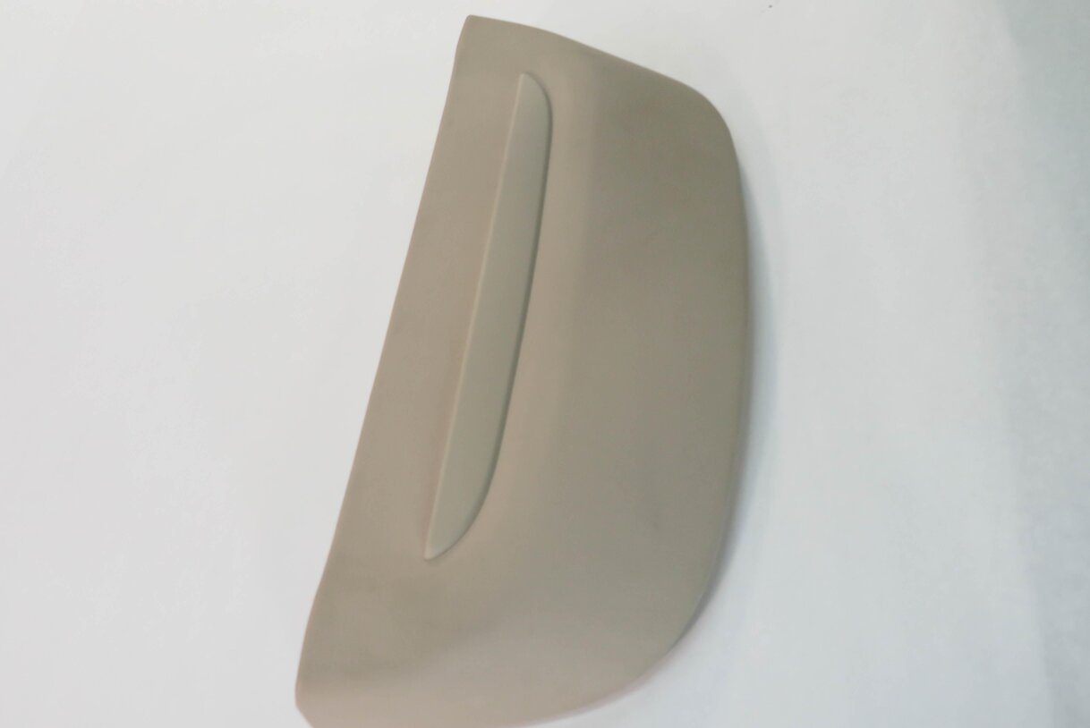 Thumbnail 2: 2009 BMW 750i (F01) LEFT FRONT DRIVER SEAT BACK TRIM COVER (OYSTER LEATHER)