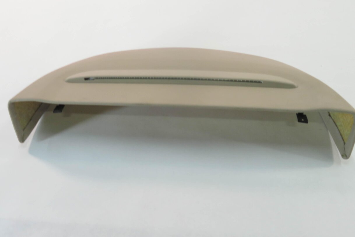 Thumbnail 4: 2009 BMW 750i (F01) LEFT FRONT DRIVER SEAT BACK TRIM COVER (OYSTER LEATHER)