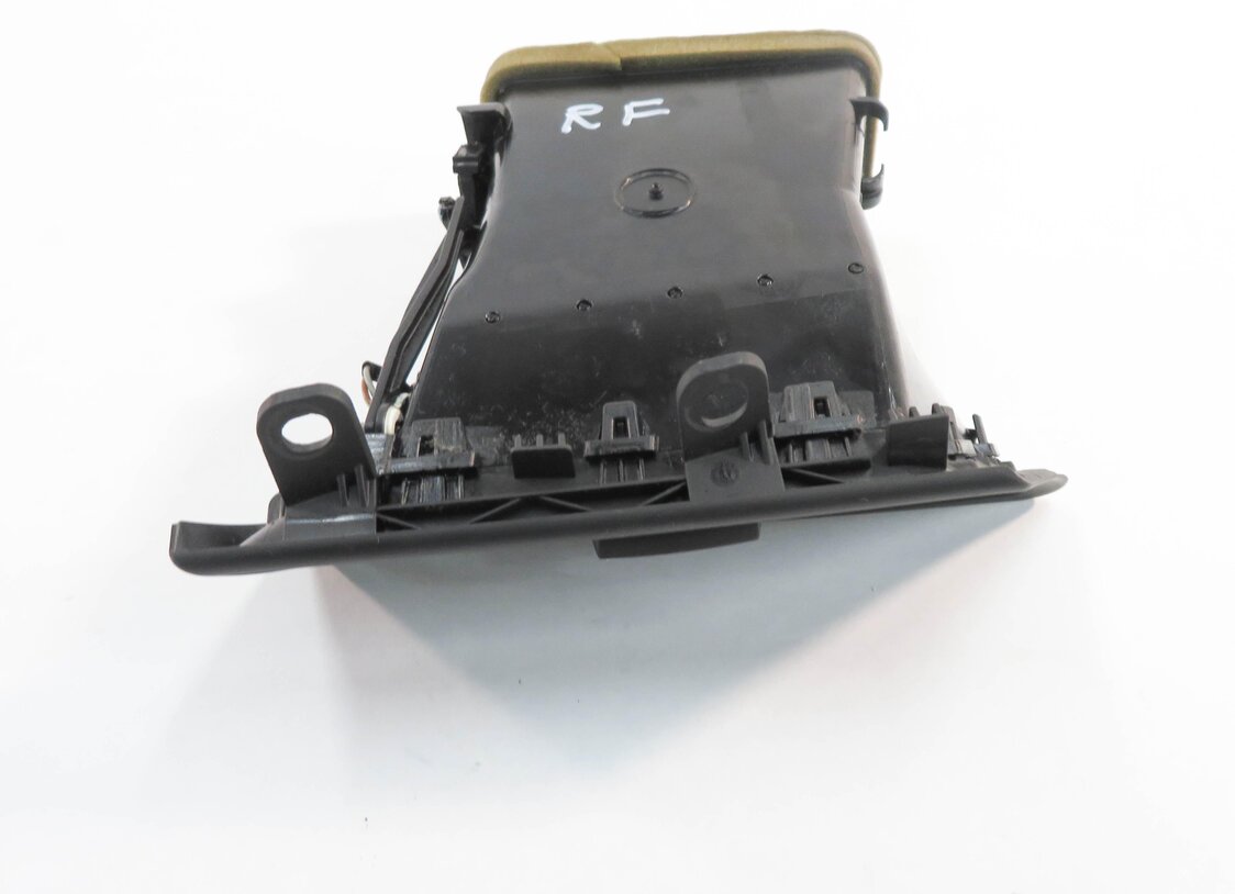 Thumbnail 5: 2009 BMW 750i (F01) RIGHT FRONT PASSENGER DASH HEATER A/C AIR VENT