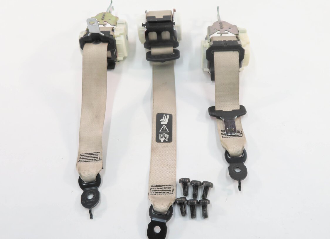 Thumbnail 1: 2009 BMW 750i (F01) REAR SEAT SEATBELT RETRACTOR SET-3 (OYSTER)