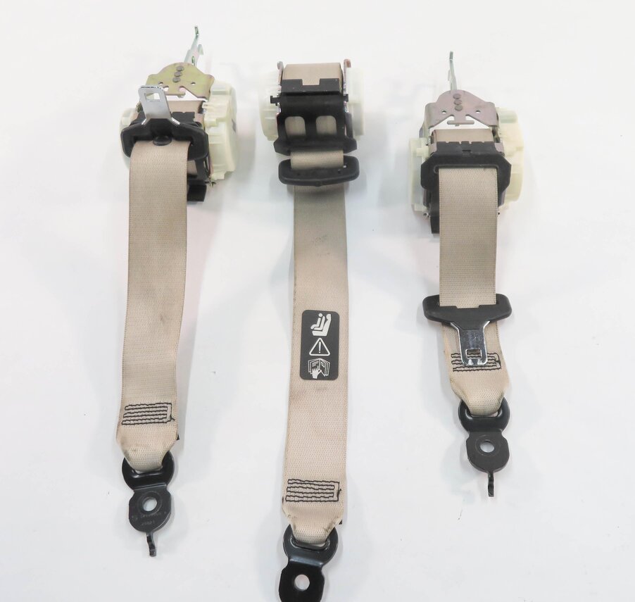 Thumbnail 2: 2009 BMW 750i (F01) REAR SEAT SEATBELT RETRACTOR SET-3 (OYSTER)