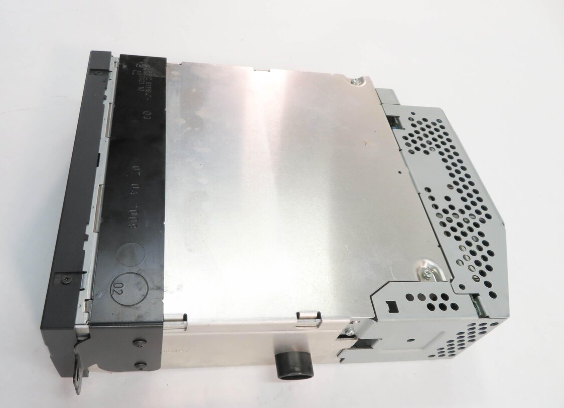 Thumbnail 4: 2008-2010 BMW 750i X5 X6 Z4 (F01 E70 E71 E89) VIDEO PLAYER 6-DISC DVD CHANGER