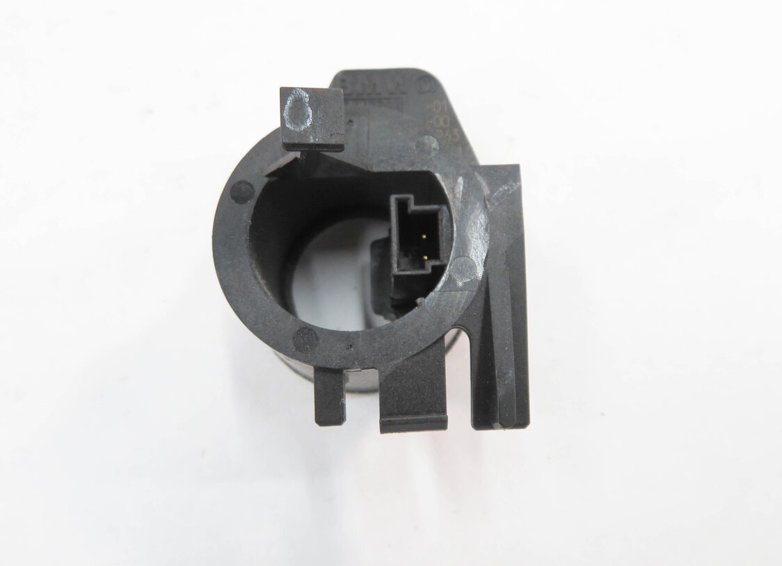 Thumbnail 4: 2009 BMW 750i (F01) IGNITION SWITCH IMMOBILIZER KEY SIGNAL COIL RING