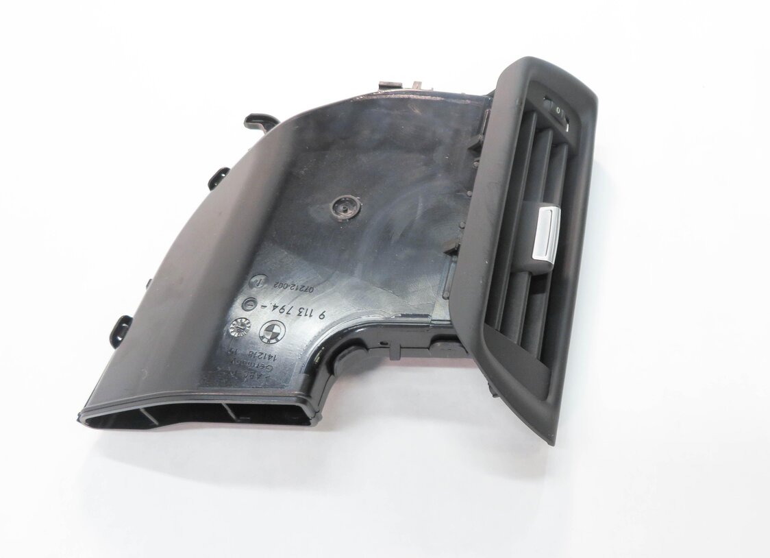 Thumbnail 2: 2009 BMW 750i (F01) RIGHT PASSENGER REAR PILLAR HEATER A/C AIR VENT