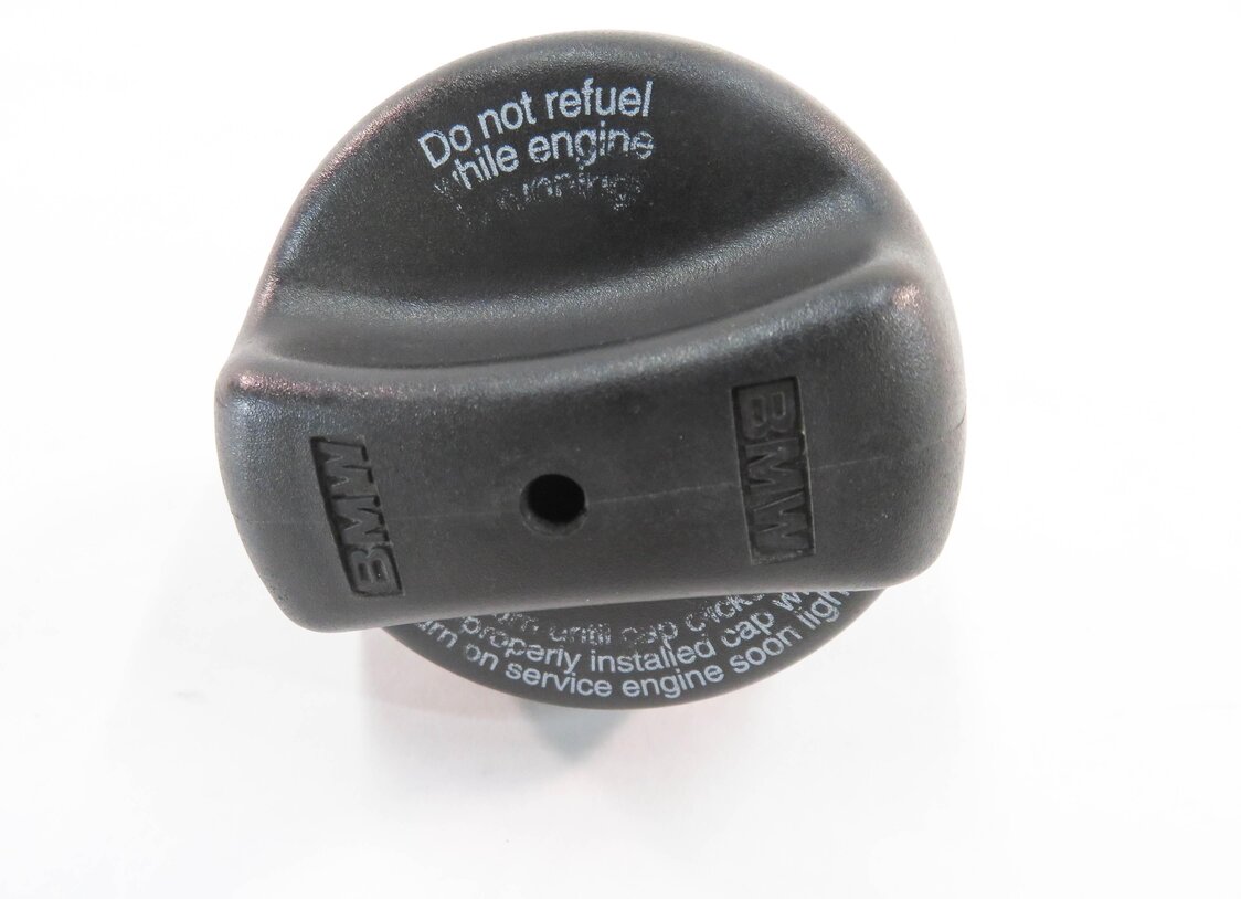 2009 BMW 750i (F01) GAS CAP FUEL TANK FILLER SCREW TOP LID