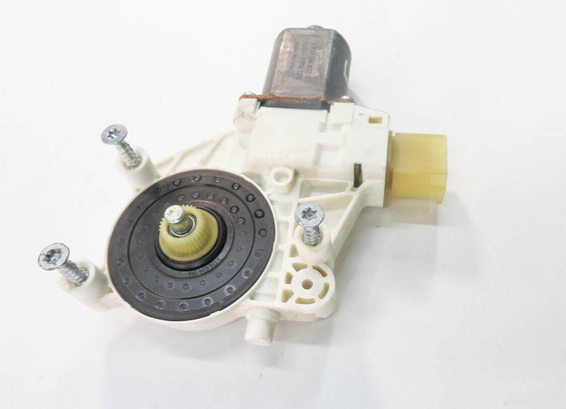 Thumbnail 2: 09-18 BMW 740i 750i 760i (F01) LEFT DRIVER SIDE WINDOW MOTOR (FITS FRONT & REAR)