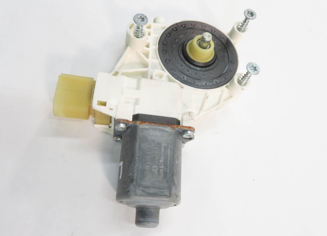 Thumbnail 3: 09-18 BMW 740i 750i 760i (F01) LEFT DRIVER SIDE WINDOW MOTOR (FITS FRONT & REAR)