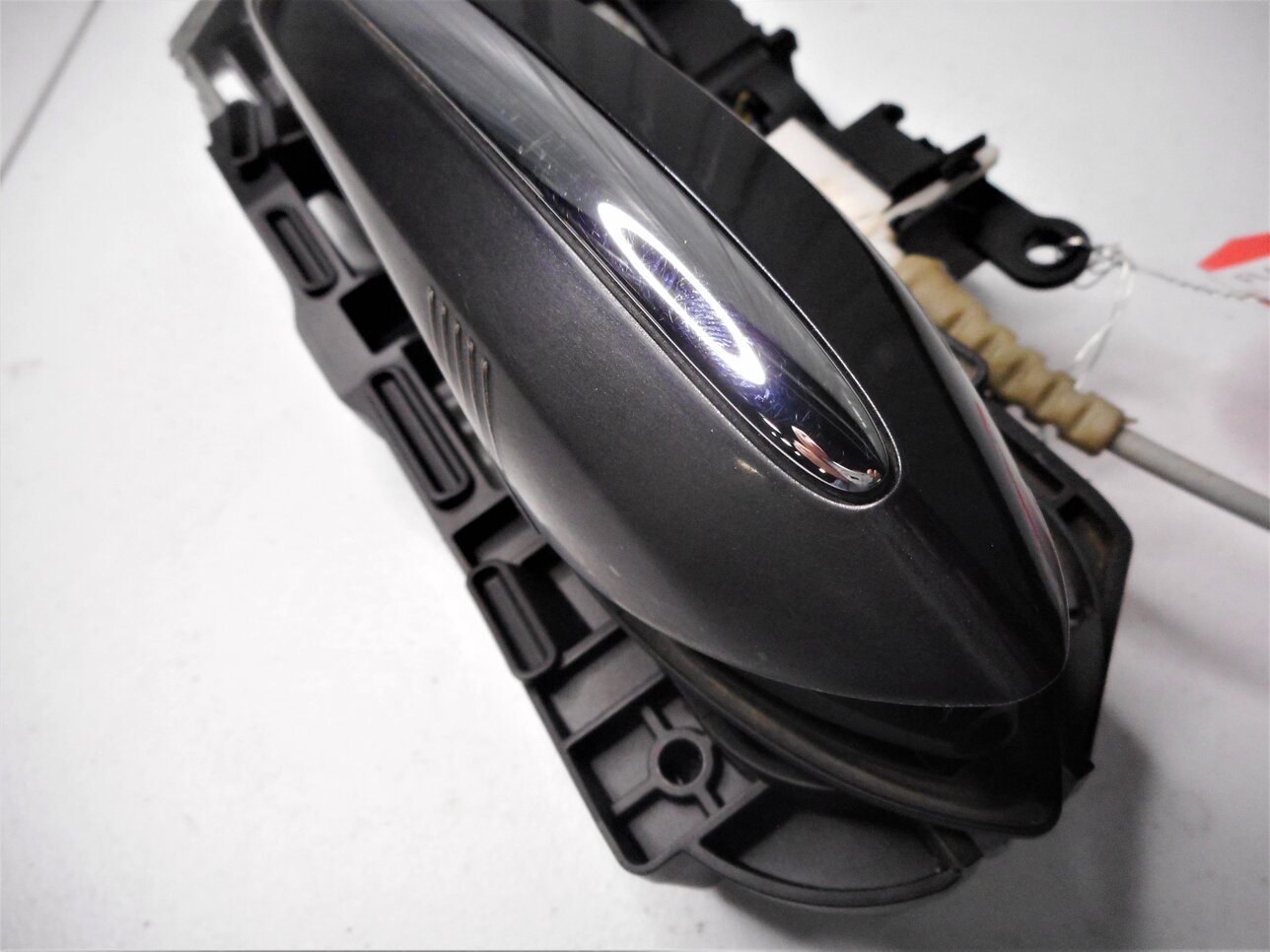 Thumbnail 6: 09-18 BMW 528i 535i 550i 740i 750i 760i RIGHT REAR COMFORT DOOR HANDLE (GRAY)