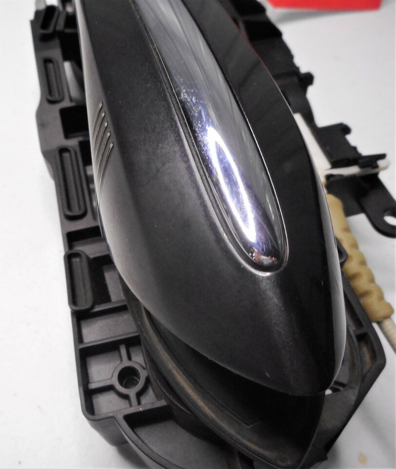 Thumbnail 7: 09-18 BMW 528i 535i 550i 740i 750i 760i RIGHT FRONT COMFORT DOOR HANDLE (GRAY)