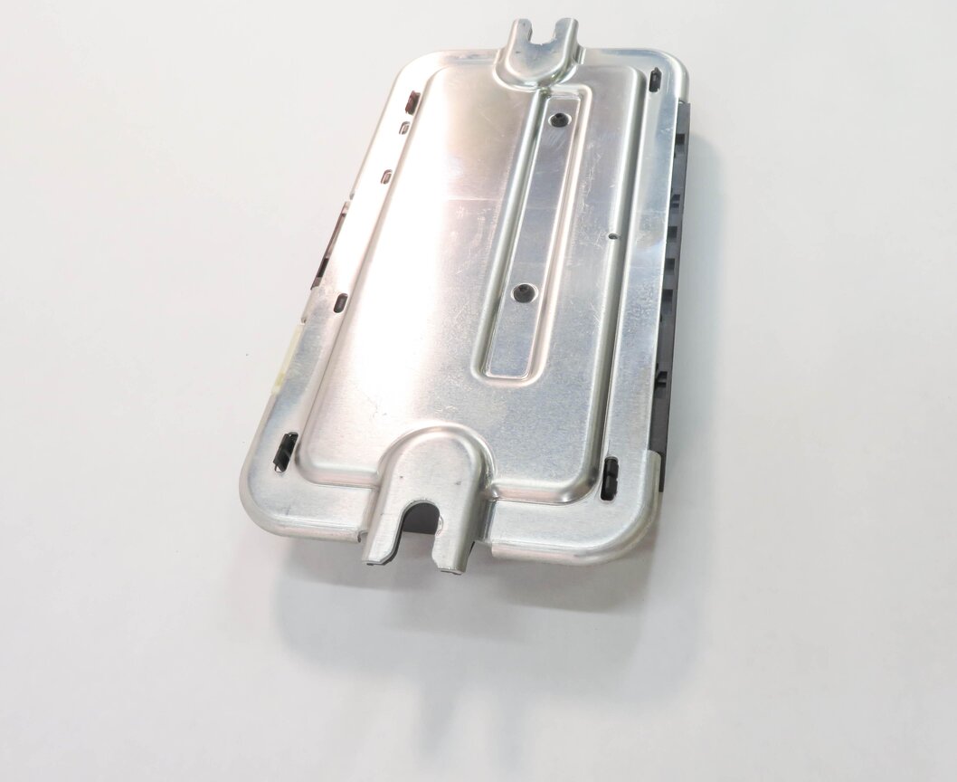 Thumbnail 2: 2010-2017 BMW 528i 535i 550i 650i 750i M5 X3 - FRMIII BODY LIGHT CONTROL MODULE