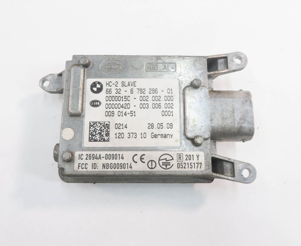 Thumbnail 5: 2009 BMW 750i (F01) LEFT REAR LANE DEPARTURE WARNING SENSOR MODULE (SLAVE)
