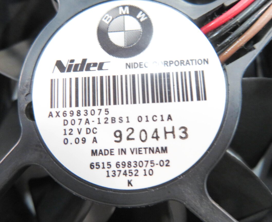 Thumbnail 6: 2009 BMW 750i (F01) REAR TRUNK ELECTRONICS AMP AMPLIFER COOLING FAN