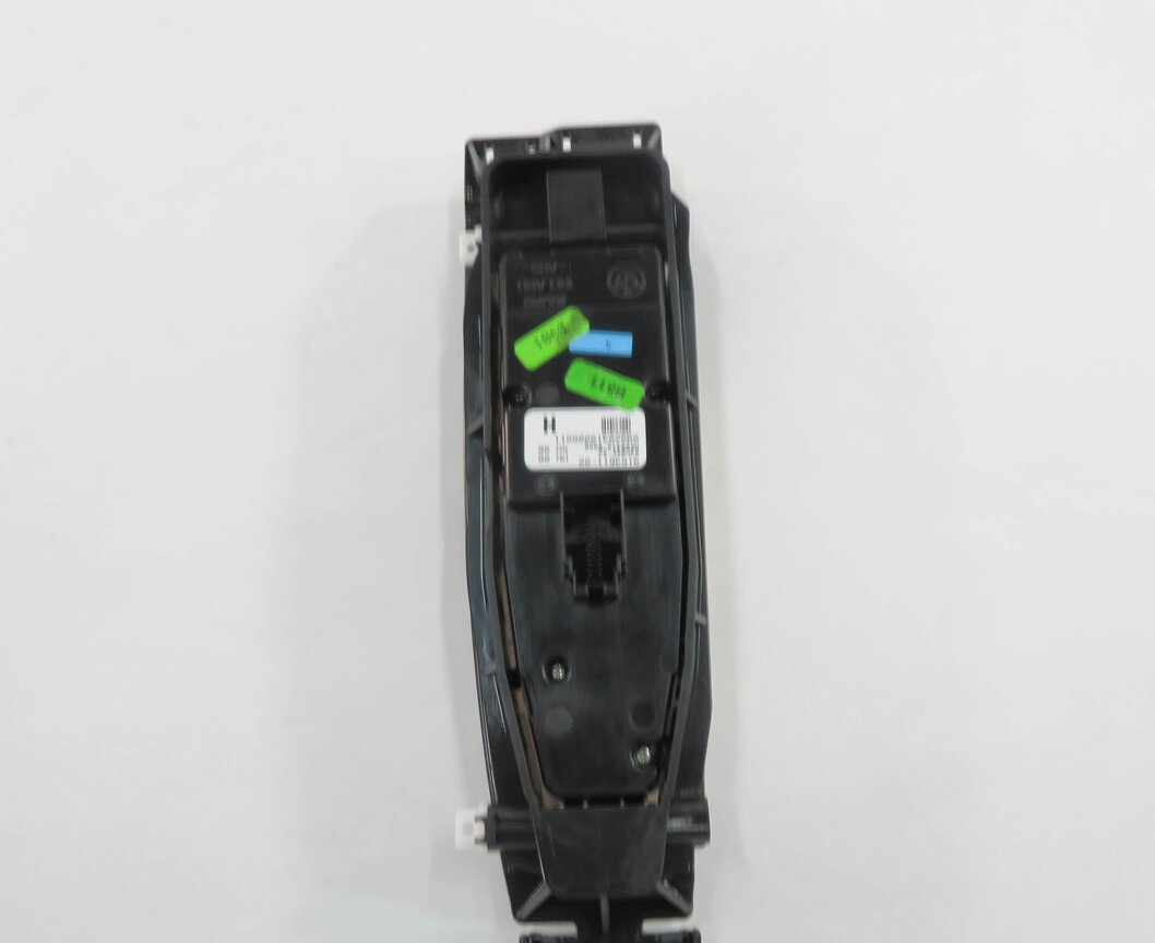 Thumbnail 5: 09-15 BMW 740i 750i 760i B7 (F01) DRIVER WINDOW SWITCH w/ SHADE P-FOLD (OYSTER)